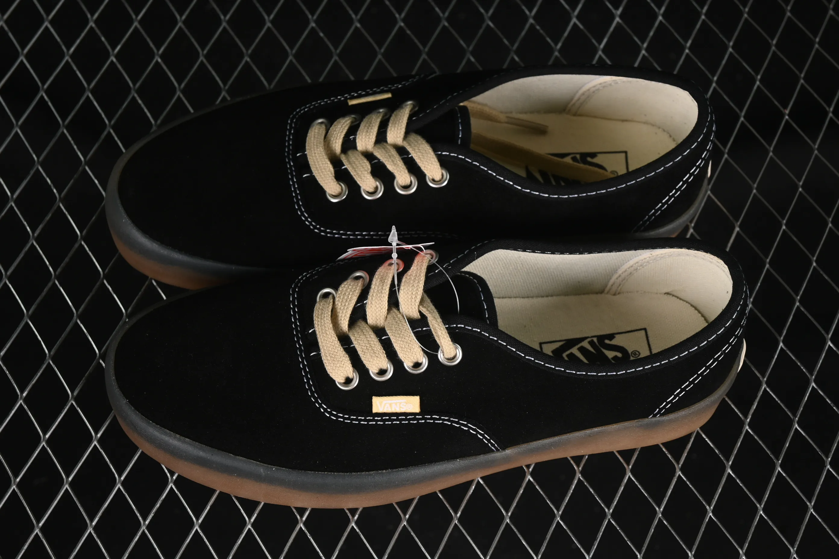 All categories Vans Vans series Vans Low Vans low top Vans Premium Authentic suede retro translucent raw rubber sole casual sneakers VN000CRQ6RJ
